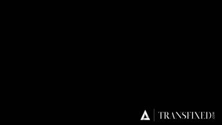TRANSFIXED - Pretty Nudist Kasey Kei Cums On Her Neighbor Siri Dahl's Ass Right After They Just Met