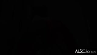 Petite Latina Vanna Bardot Masturbates Outside